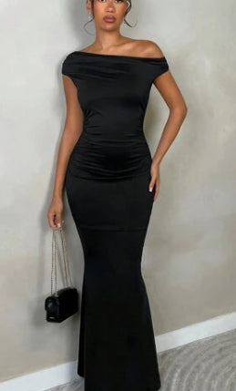 Women's One-Shoulder Pleated Slim Long Dress