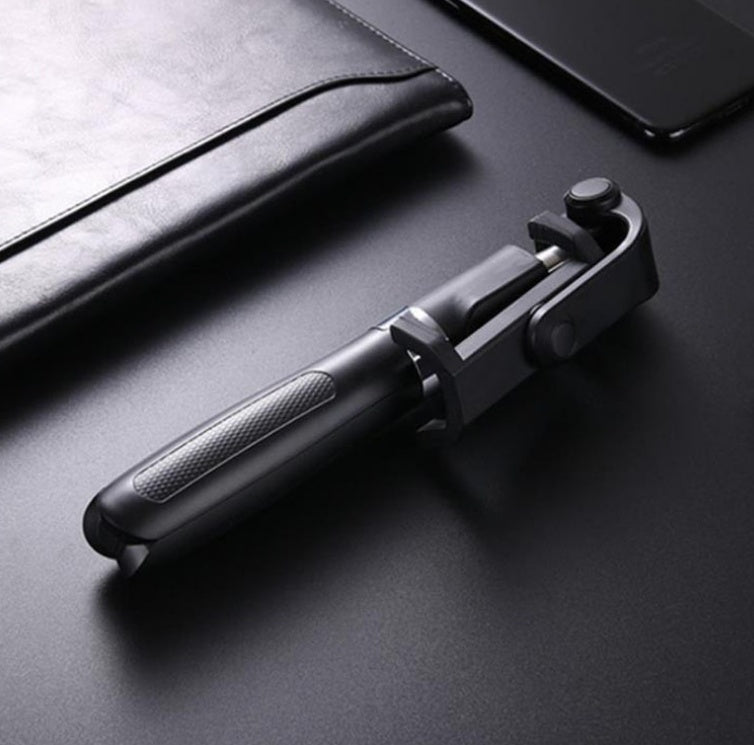 Bluetooth Selfie Stick Tripod with Remote