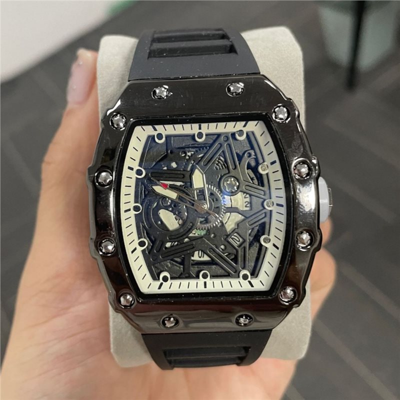 Men's Luminous Quartz Watch with Dual Calendar