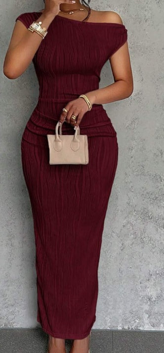 Women's One-Shoulder Pleated Slim Long Dress